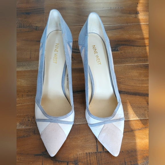 Elegant Women's Heels in Gray and Cream - Picture 5 of 5